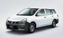 「マツダ ファミリアバン VE（2WD車）」（マツダの発表資料より） 
