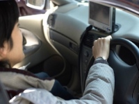 カーナビが標準化したあたりから、車との関わり方や楽しみ方が少しずつ変わってきた。一昔前のように排気音や車体のクセなどを楽しむようなマニアックなドライバーは少なくなり、車内をより快適に過ごす方向へシフトチェンジされてきたのだ