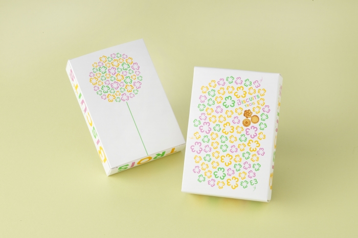お花畑をイメージしたパッケージの「ビスキュイ トロワ」（資生堂パーラー報道資料より）