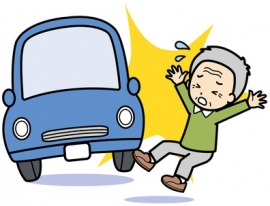 歩行中の高齢者の交通死亡事故は特に多くなっている。