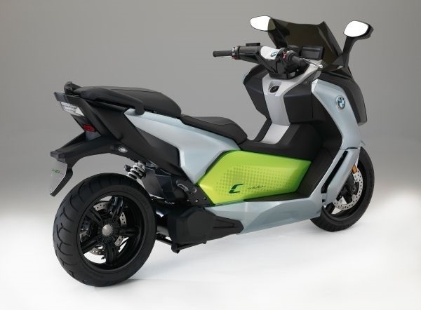 「BMW C evolution」
