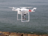 国土交通省は民間団体が開設するドローンの技能講習についての公認制度を4月から導入する