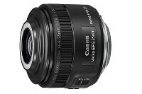 交換レンズ「EF-S35mm F2.8 マクロ IS STM」（キヤノン発表資料より）