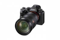 レンズ交換式デジタル一眼カメラ「α9」（ソニー発表資料より）