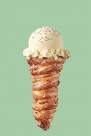 6種類のハーゲンダッツアイスクリームから選べるオリジナルワンハンドスイーツ（ハーゲンダッツジャパン報道資料より）