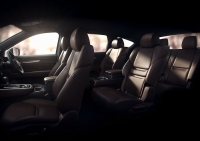 CX-8の3列シート。現状、CX-8について公開されている画像はこの1枚だけである。（画像：マツダ発表資料より）