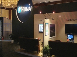 船井電機の社長交代は約3年半で4度目、同社の経営再建の困難さを表す結果となっている。主力のディスプレイ事業及びDVD事業に長く携わってきた船越新社長の経営手腕が問われることになりそうだ。 船井電機の社長交代は約3年半で4度目、同社の経営再建の困難さを表す結果となっている。主力のディスプレイ事業及びDVD事業に長く携わってきた船越新社長の経営手腕が問われることになりそうだ。