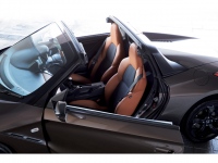 11月末までの期間限定特別仕様車Honda「S660 Bruno Leather Edition」、ブラウンの本革製スポーツシート、ブラックのアルミホイールなどを装備する。価格は228.0万円