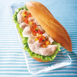 ミラノサンド　鹿児島県産黒豚と夏野菜ソース（ドトールコーヒーの発表資料より）