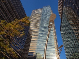 富士フィルムHDが子会社富士ゼロックスでの不適切な会計処理で375億円の損失計上を発表。7名の役員を派遣しガバナンスの強化を行う