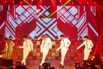 世界的に活躍しているK-POPのリーダー、SHINee（SMエンターテインメント所属）が、バンコク公演を最後に5回目のコンサートツアーを大盛況のうちに終えた。写真：SMエンターテインメント