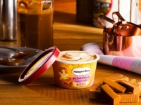 ハーゲンダッツより、コク深い味わいの「キャラメルヴァニーユ」が期間限定発売