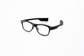 JINS MEME ES(ドライブアプリ利用)(写真: ジンズの発表資料より) JINS MEME ES(ドライブアプリ利用)(写真: ジンズの発表資料より)