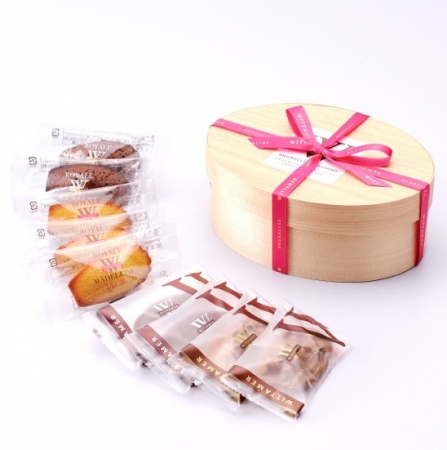 スペシャル・ガトーBOX（写真：株式会社 エーデルワイス発表資料より）