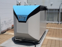 日立造船が開発した業務・産業用固体酸化物形燃料電池（写真: 日立造船の発表資料より）