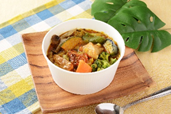 野菜たっぷりスープカレー