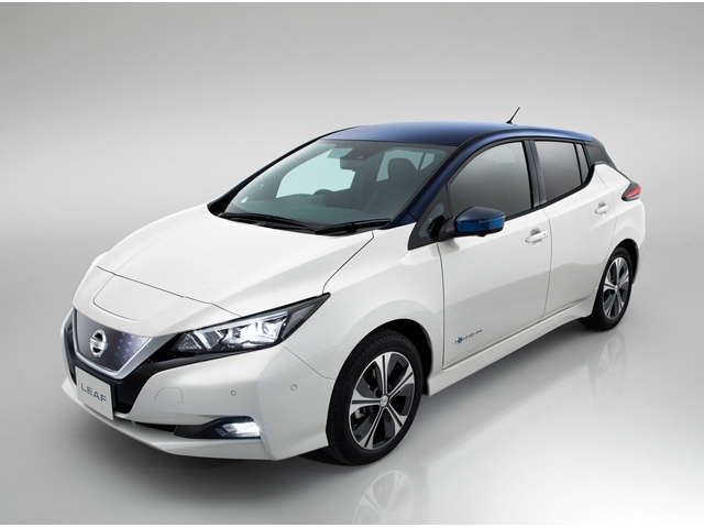 ティーザーキャンペーンを経て発表となった新型「日産リーフ」、写真は最上級の「リーフG」で価格は399万0600円