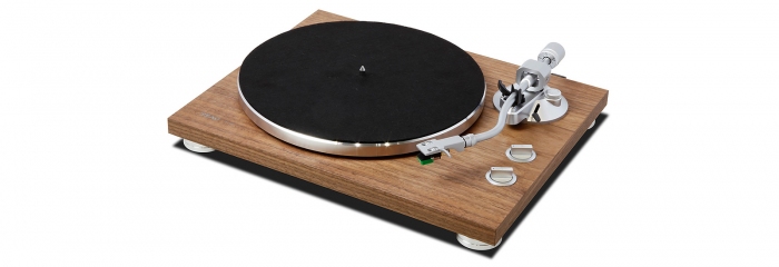 アナログターンテーブル「TN-400BT」（写真：ティアック発表資料より）