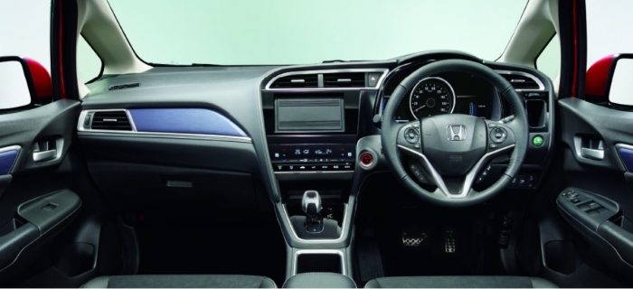 HYBRID Z・Honda SENSING インテリア