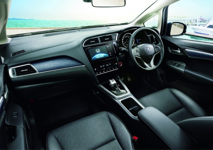 HYBRID Z・Honda SENSING インテリア