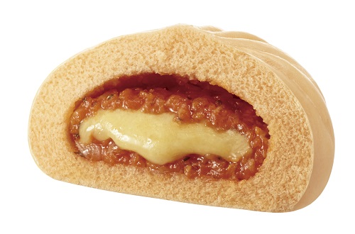 「ピザまん」（写真：ミニストップの発表資料より）