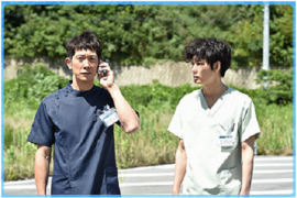 主役の特徴をしっかり捉えている綾野剛。彼の演技にも注目したい（c）TBS