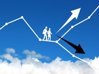 13日に開催されたG20においてIMFの財務基盤強化に向け2019年秋までに増資の決議をする検討が始められた。この増資が実現すれば、日本の議決権は現在、米国に次ぐ2位であるが、3位の中国に抜かれるのは確実だ。