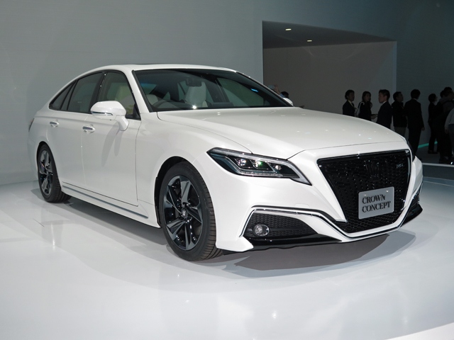 東京モーターショーで展示されたトヨタ「CROWN Concept」、完成度は高く、ほぼこの形で2018年夏に正式に発売となる