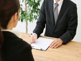 改正労働契約法が施行されてから来年4月で無期雇用の申込条件の5年が経過。 改正労働契約法が施行されてから来年4月で無期雇用の申込条件の5年が経過。