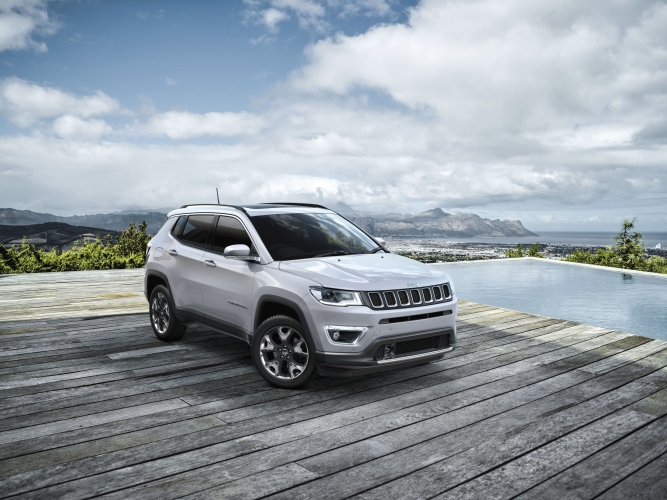 新型「ジープ・コンパス (Limited)」