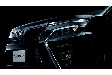 ヴォクシー特別仕様車 ZS“煌” フードモール