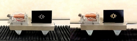 走行振動によりLEDを光らせる実験（写真：東北大学の発表資料より）