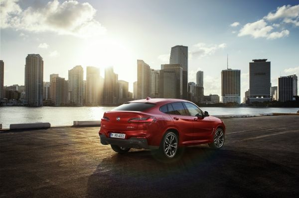 新型「BMW X4 M40d」