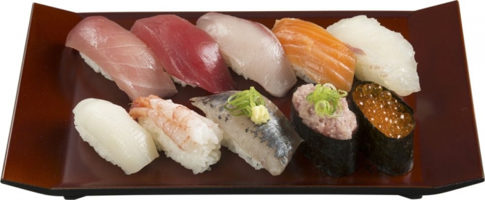 「上盛10貫」（写真：あきんどスシローの発表資料より）