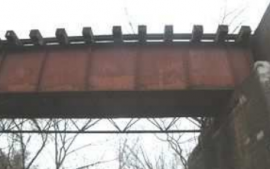 老朽化した鉄道橋。1918年に建造されたもの。（画像：JR北海道の発表資料より）