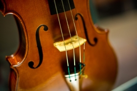 イタリアで展示されているストラディヴァリのヴァイオリン。(c) 123rf