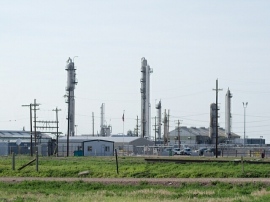 内閣府が地域経済動向5月分を公表。地域別の景況判断は沖縄で着実に回復しているほか、北関東、中部、九州で穏やかな回復、北海道、南関東、近畿、中国で穏やかな回復基調、東北、四国では弱さが見られる。 内閣府が地域経済動向5月分を公表。地域別の景況判断は沖縄で着実に回復しているほか、北関東、中部、九州で穏やかな回復、北海道、南関東、近畿、中国で穏やかな回復基調、東北、四国では弱さが見られる。