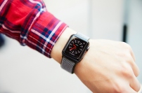 2017年9月に発売された「Apple Watch Series 3」。（画像: Apple）