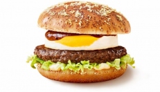 「ロコモコ」（写真：日本マクドナルドの発表資料より）