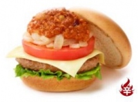 ごちそうチリバーガー。（画像:モスフードサービス発表資料より）