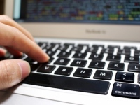 エン・ジャパン運営するミドル世代のための転職サイト「ミドルの転職」(上で、サイトを利用している35歳以上の転職経験のあるユーザーを対象に「副業(パラレルキャリア)」についてアンケートを行ない、1,144名から回答を得た。