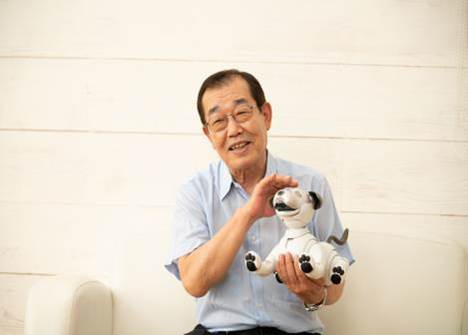 実験を監修した今泉忠明さん（写真：ソニー発表資料より）