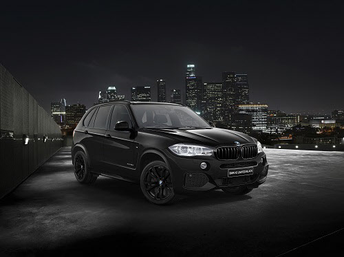 BMW X5「LIMITED BLACK」。（画像:ビー・エム・ダブリュー発表資料より）