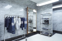 トム ブラウン　阪急うめだ本店のウィメンズストアを移転拡大オープン