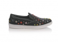 「ジミー チュウ」　人気のスタースタッズ10周年コレクションを日本限定発売　ポップアップストアもオープン