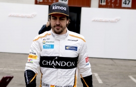 2018年2月、F1バルセロナテストでのフェルナンド・アロンソ(c) 123rf 2018年2月、F1バルセロナテストでのフェルナンド・アロンソ(c) 123rf