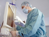 富士キメラ総研が手術支援ロボットの市場調査の結果を公表。手術支援ロボットの市場規模は2018年見込み64億円で前年比107%。各医療機器・システム・サービスの高度化によりAI・IoT・5Gが本格活用へ。