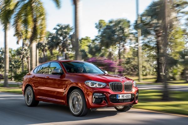 新型「BMW X4」