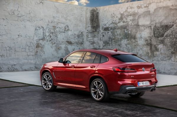 新型「BMW X4」