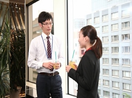 エン・ジャパンが「女性の活躍」をテーマにアンケートを実施。管理職への志望意欲「ある」は25%。志望する理由は「給与アップ」「仕事の幅の拡大」等。女性活躍のために産休・育休制度等の充実を。 エン・ジャパンが「女性の活躍」をテーマにアンケートを実施。管理職への志望意欲「ある」は25%。志望する理由は「給与アップ」「仕事の幅の拡大」等。女性活躍のために産休・育休制度等の充実を。